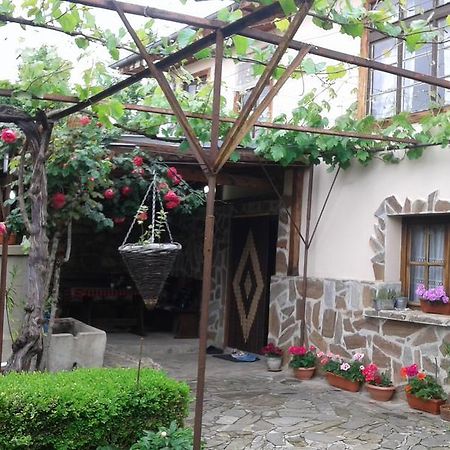 Villa The House In Shipka Esterno foto